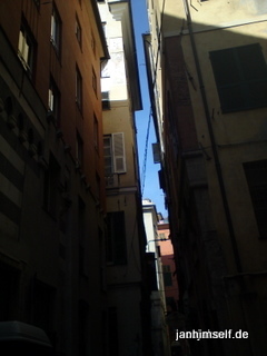 Enge Gasse in Genua